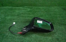 Зеркала для Toyota RAV4 2021 года на фотографиях