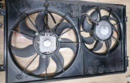 Вентилятор радиатора охлаждения ДВС для Volkswagen Golf 2012 года на фотографиях