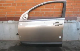 Накладка на дверь передняя левая для Nissan Qashqai на фотографиях