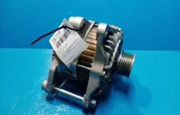 Генератор для Mazda CX 5 на фотографиях