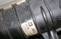 Радиатор охлаждения ДВС для Opel Astra на фотографиях