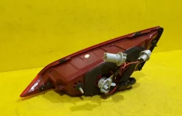 Фонарь внутренний левый для Hyundai Solaris на фотографиях