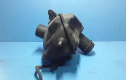 Корпус воздушного фильтра для Nissan X-Trail 2012 года на фотографиях