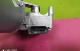 Мотор стеклоочистителя для Audi Q7 на фотографиях
