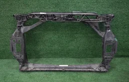 Кронштейн подушки двигателя для Audi Q3 2014 года на фотографиях