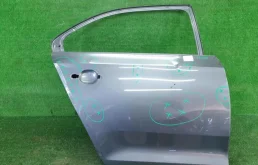 Дверь (в сборе) задняя правая для Skoda Rapid 2024 года на фотографиях