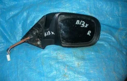 Стекла и зеркала для Subaru Legacy 2009 года на фотографиях