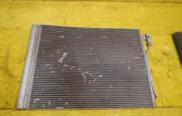 Радиатор кондиционера для BMW 5er 2013 года на фотографиях