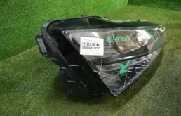 Фара ксенон левая для Skoda Rapid 2023 года на фотографиях