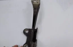 Петля капота правая (79120F2000) для Hyundai Elantra AD 2015-2019