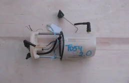 Топливный насос для Suzuki Grand Vitara 1999 года на фотографиях