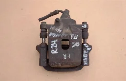 Суппорт передний правый (4773042040) для Toyota RAV4 XA20 2000-2005