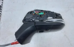 Зеркало боковое левое для Toyota RAV4 2021 года на фотографиях