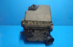 Корпус воздушного фильтра для Toyota RAV4 2012 года на фотографиях