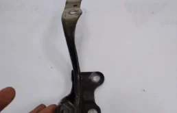 Петля капота левая (79110F2000) для Hyundai Elantra AD 2015-2019