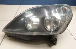 Фары для Opel Zafira 2005 года на фотографиях