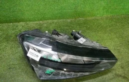 Фара ксенон левая для Skoda Rapid 2023 года на фотографиях