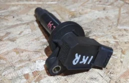 Катушка зажигания для Toyota Corolla на фотографиях