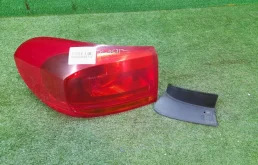 Фонарь внешний левый для Volkswagen Tiguan 2014 года на фотографиях