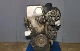 Двигатель для Honda Stream 2002 года на фотографиях