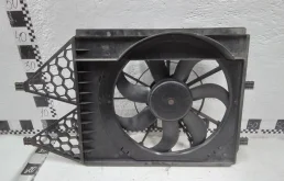 Вентилятор радиатора охлаждения ДВС для Skoda Rapid 2018 года на фотографиях