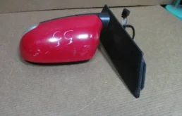 Стекла и зеркала для Volkswagen Touran 2008 года на фотографиях