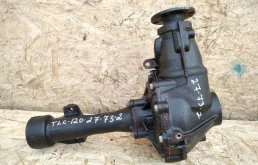 Редуктор переднего моста для Toyota Land Cruiser Prado 2004 года на фотографиях