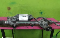 Рулевая рейка для Volkswagen Jetta 2008 года на фотографиях