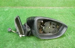 Зеркала для Volkswagen Jetta 2017 года на фотографиях