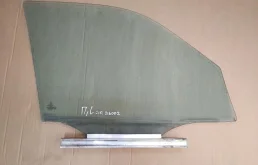 Стекло двери переднее левое  СИНЕЕ (A2107200518) для Mercedes-Benz E class W210 1995-2002