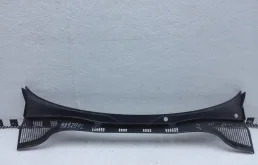 Жабо правое для Skoda Rapid 2020 года на фотографиях