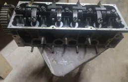 ГБЦ для Renault Logan 2008 года на фотографиях