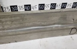 Усилитель бампера передний верхний для Audi Q7 2018 года на фотографиях