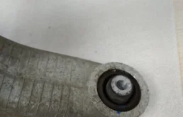 Качающийся рычаг правый для BMW X6 на фотографиях