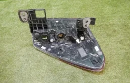 Фонарь левый для Subaru Forester на фотографиях