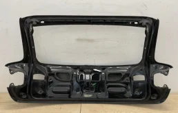 Крышка багажника для Audi Q7 на фотографиях