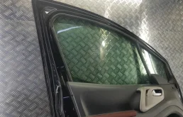 Двери для Citroen Berlingo 2002 года на фотографиях