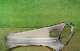 Крыло левое для Mercedes-Benz E class 2024 года на фотографиях