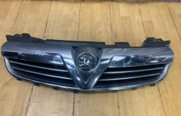 Решетка радиатора для Opel Zafira B 2005-2015