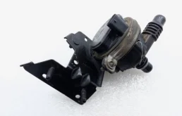 насос системы охлаждения для Mercedes-Benz C class C205 2014-2020