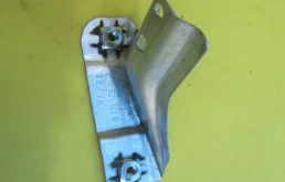 кронштейн бампера левый (6R0 821 141 B) для Volkswagen Polo V Седан (6R) 2009-2015