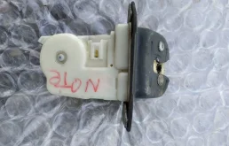 90502-EN00A Замок для Nissan Note E11 2005-2012