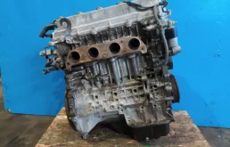 Двигатель без навесного для Toyota Opa на фотографиях