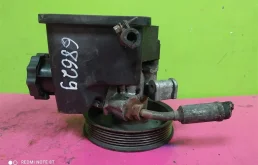 Насос ГУР для Mercedes-Benz Sprinter 2008 года на фотографиях