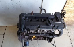 Двигатель для Hyundai Matrix 2006 года на фотографиях