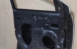 Дверь передняя левая для Ford Explorer на фотографиях