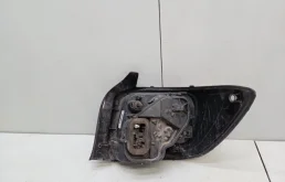 Фонарь внешний левый для Renault Logan 2016 года на фотографиях