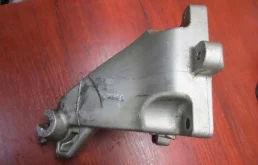 Кронштейн подушки двигателя передний правый для Mercedes-Benz E class W212 2009-2015