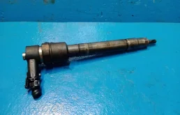 Форсунка топливная для Volvo XC90 на фотографиях