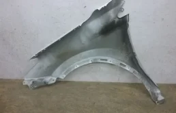 Крыло правое для Toyota RAV4 2018 года на фотографиях